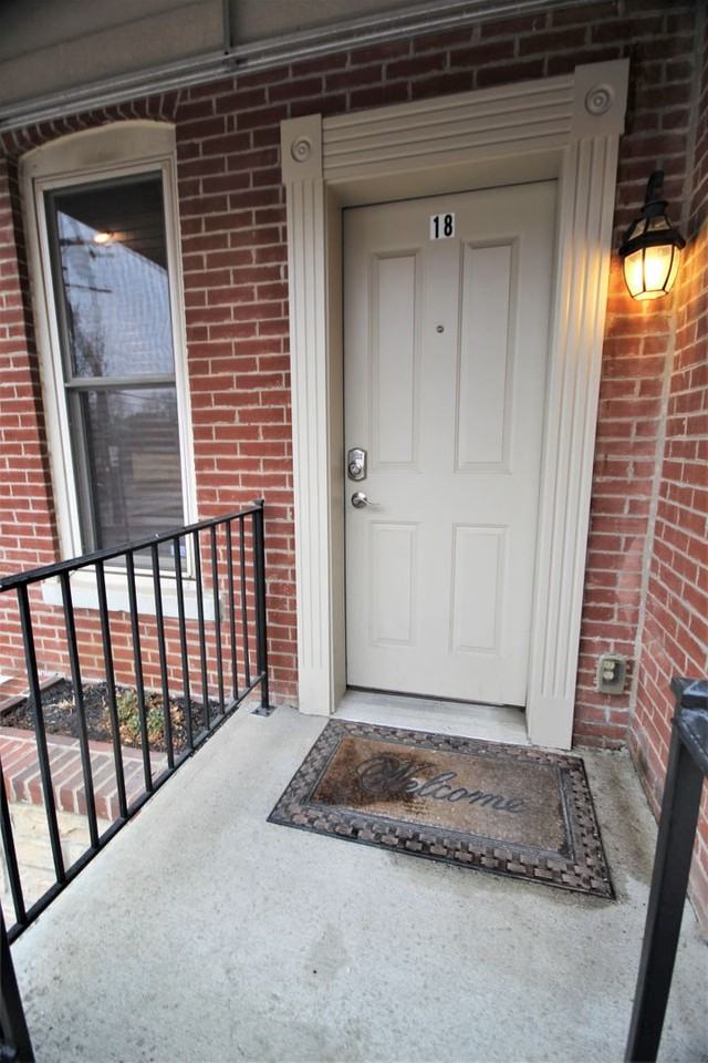 18 Clark Pl - Photo 3 of 38