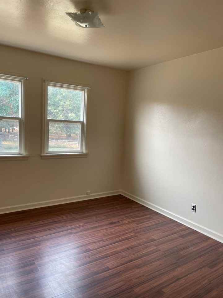 17661 State Route 194 - Photo 6 of 19