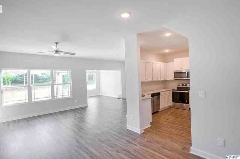 106 Woodsbrook Pl Sw - Photo 2 of 9