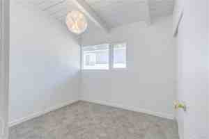 featured image of 807 S Juniper Dr