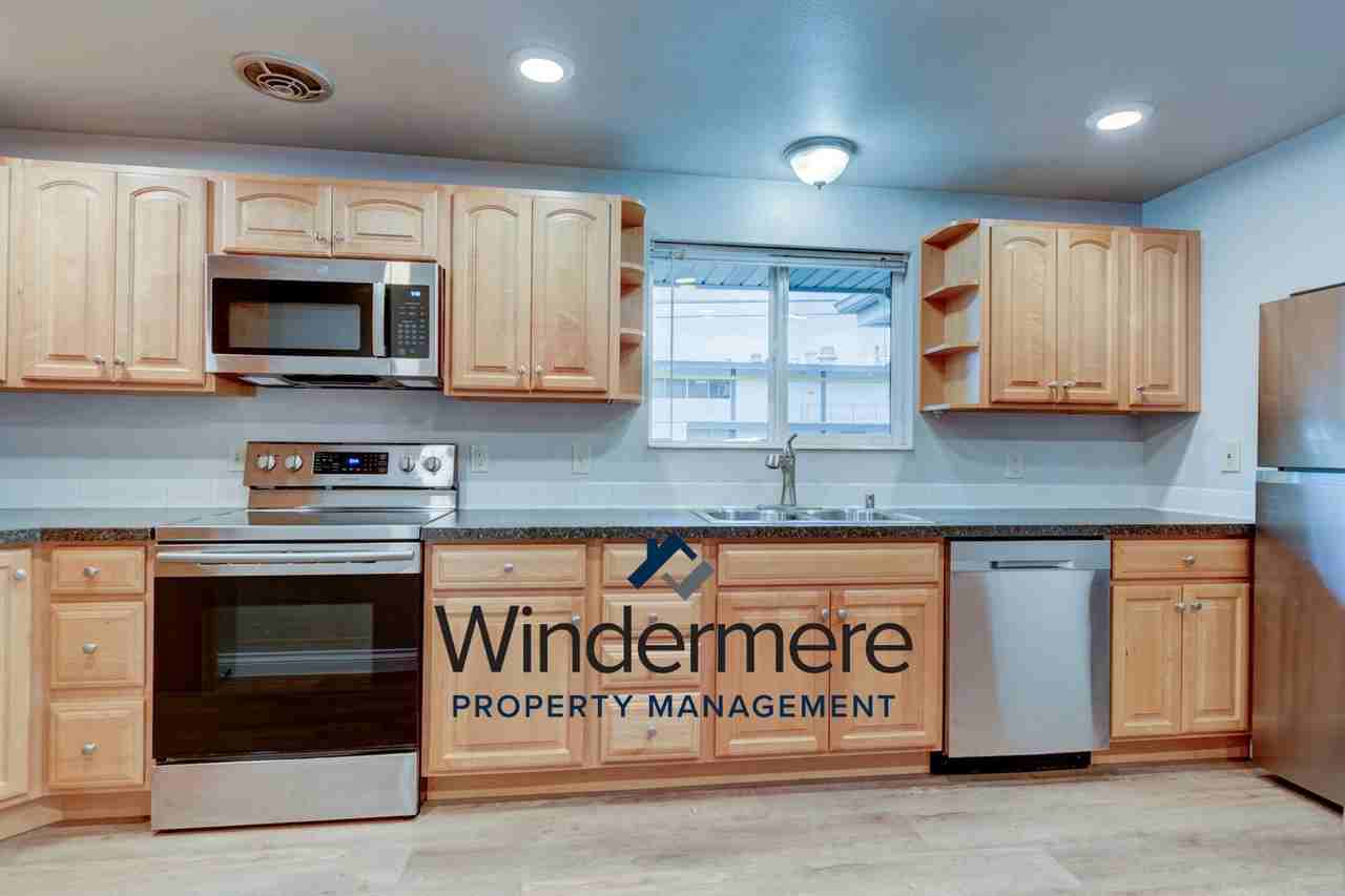 1000 Se Ireland St - Photo 2 of 31