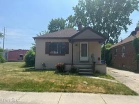 8432 Rivard Ave - Photo 1 of 1