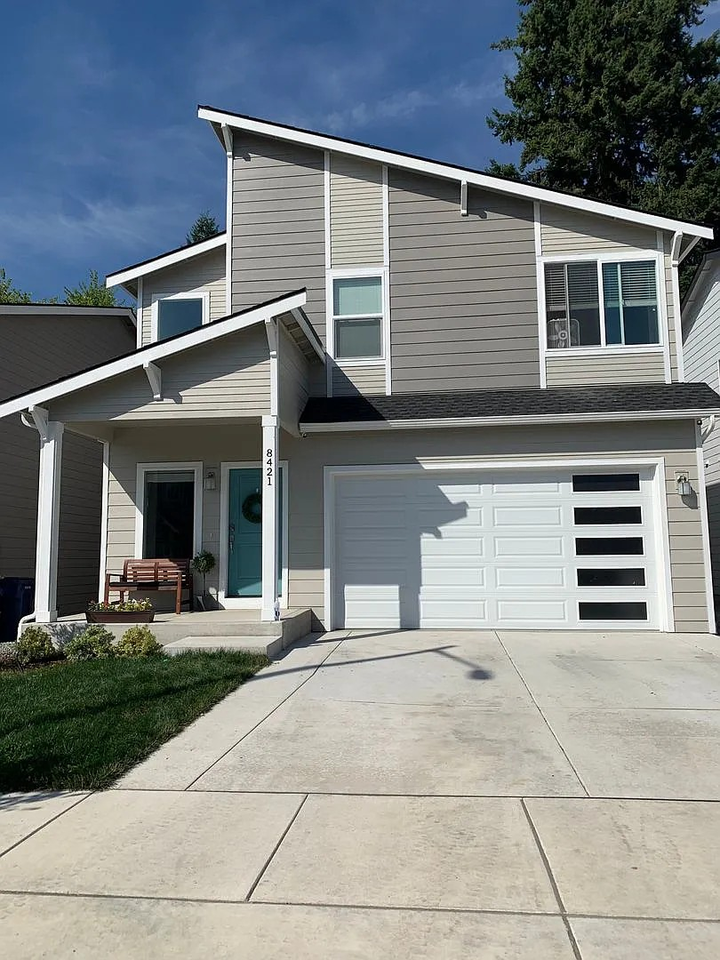 8421 63rd Pl Ne