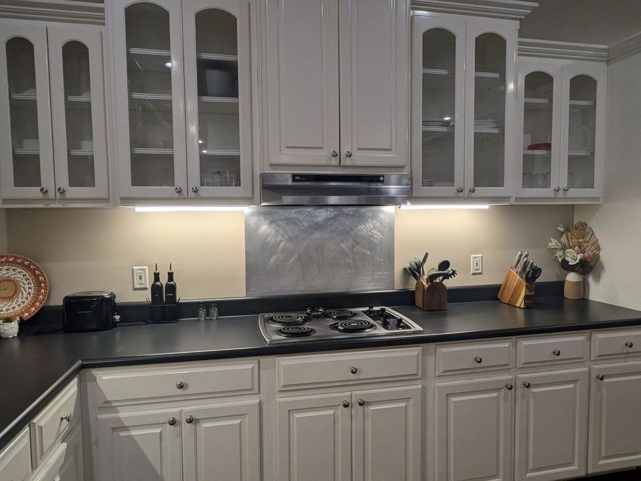 132 N Ashley St - Photo 6 of 20