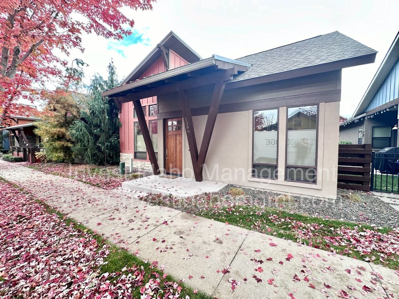 1386 E Lone Shore Dr - Photo 2 of 50