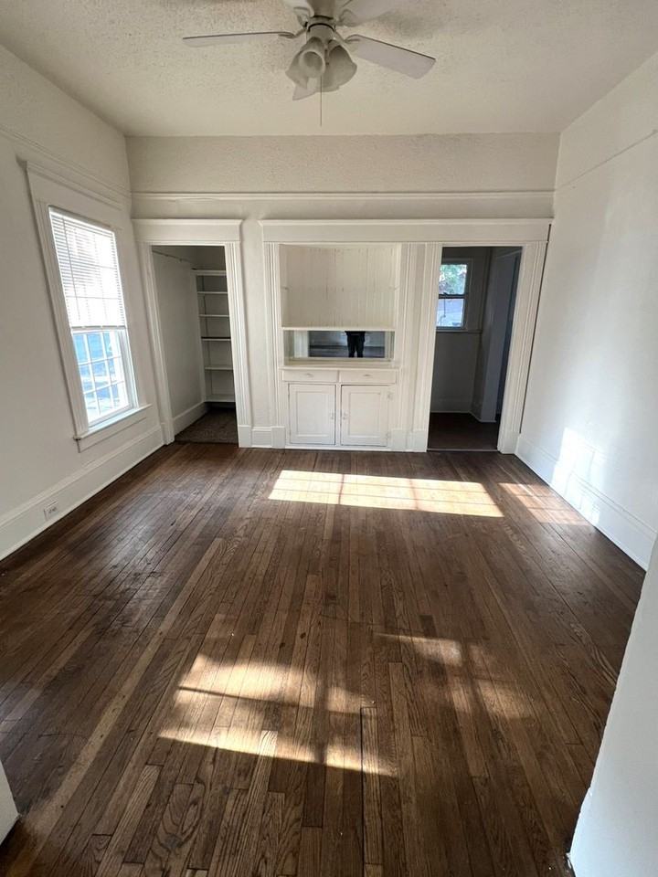 531 Hazel St - Photo 2 of 15