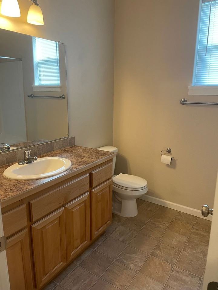 5817 Delaney Rd Se - Photo 2 of 13