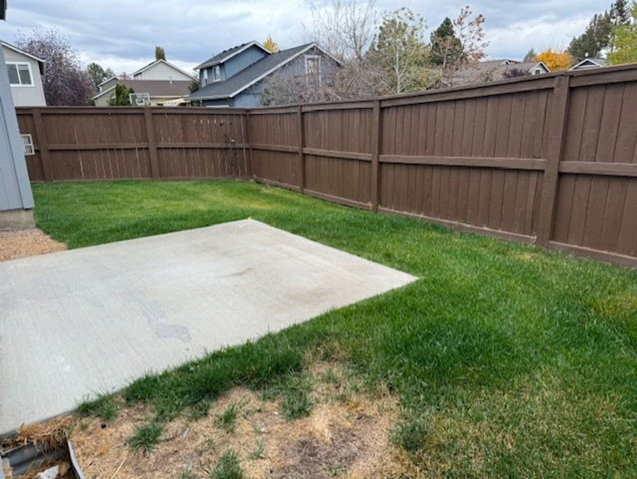 63746 Hunters Cir - Photo 2 of 12