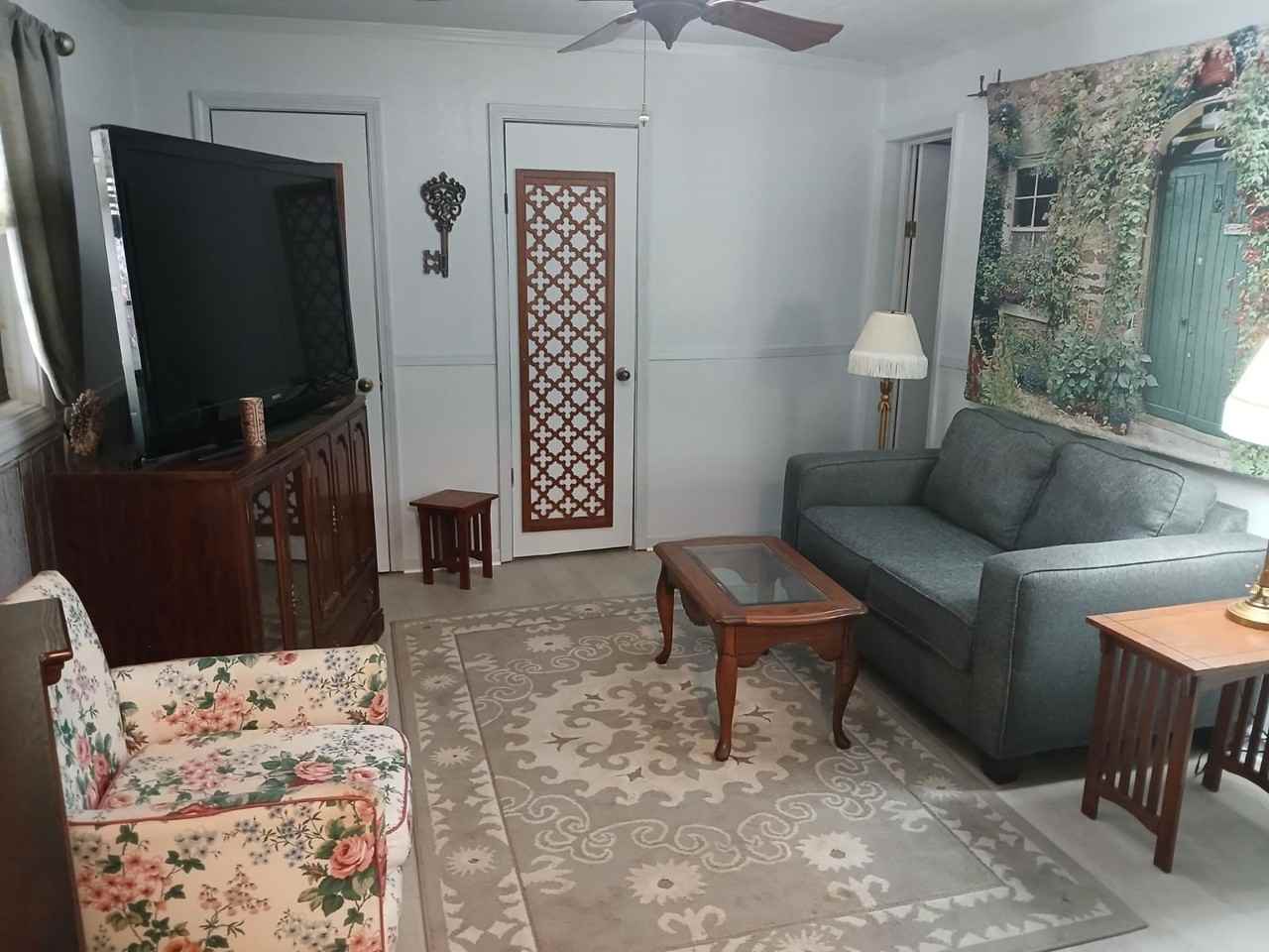 139 Helen Drive - Photo 2 of 5