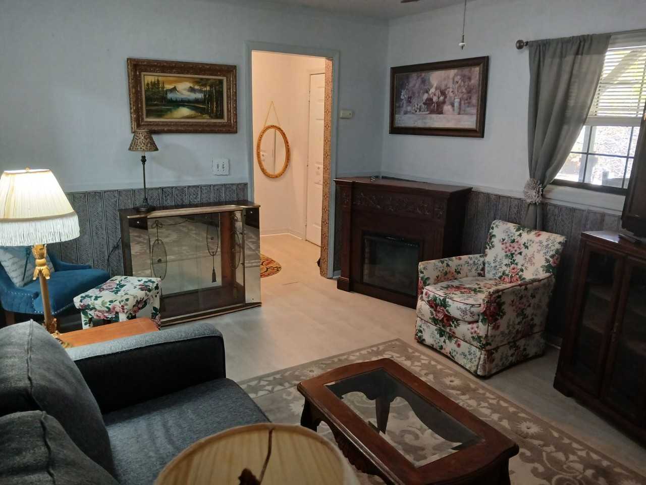 139 Helen Drive - Photo 3 of 5