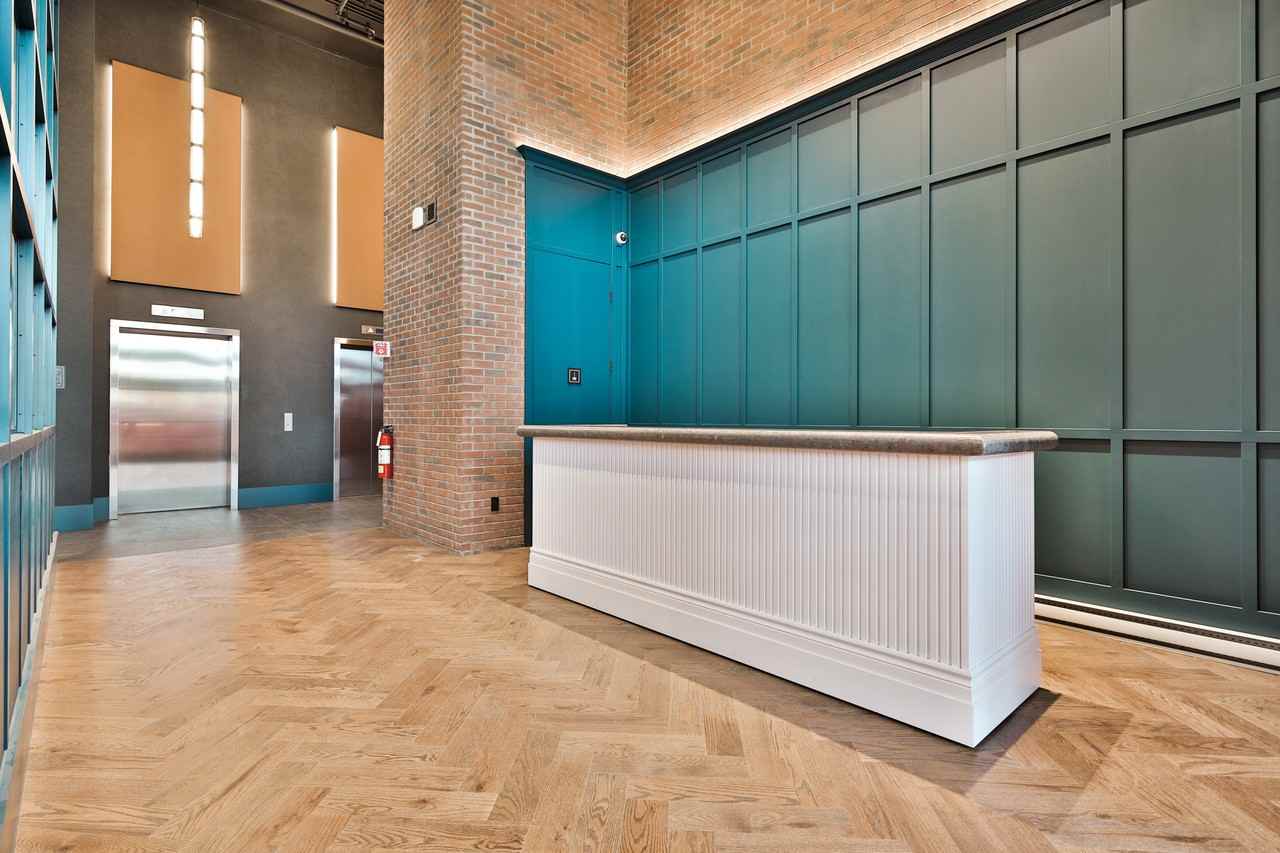 Sir Charles Condos - Photo 3 of 4