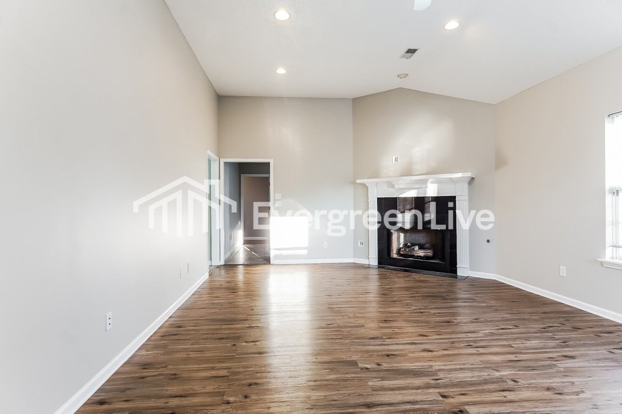 153 Azalea Ln - Photo 2 of 15