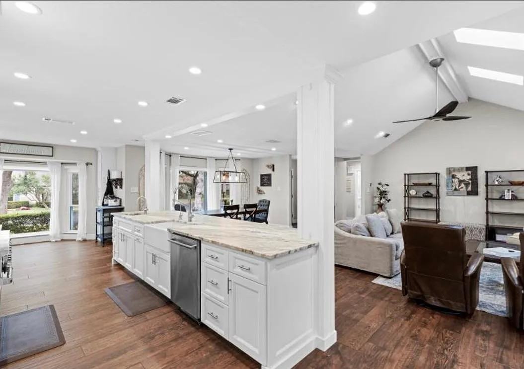 12802 Kings Forest Street - Photo 2 of 6