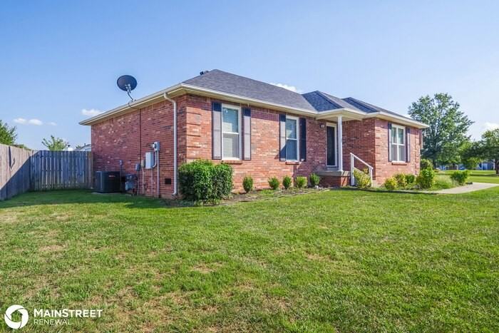 5220 Plume Dr - Photo 3 of 16