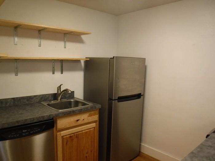 1201 Cleveland St #B - Photo 3 of 12