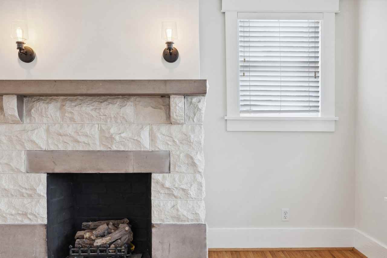 1106 Lawrence Ave #NA - Photo 4 of 22