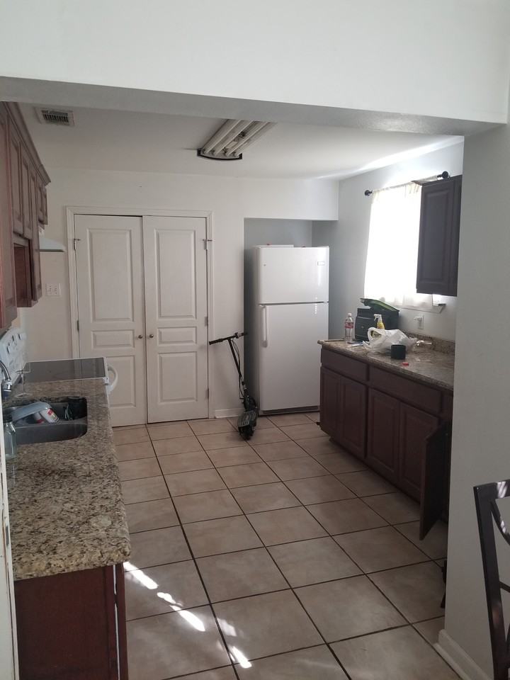 5316 Warrington Dr #NA - Photo 6 of 9