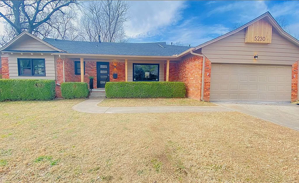 5230 S Columbia Ave #NA - Photo 5 of 6