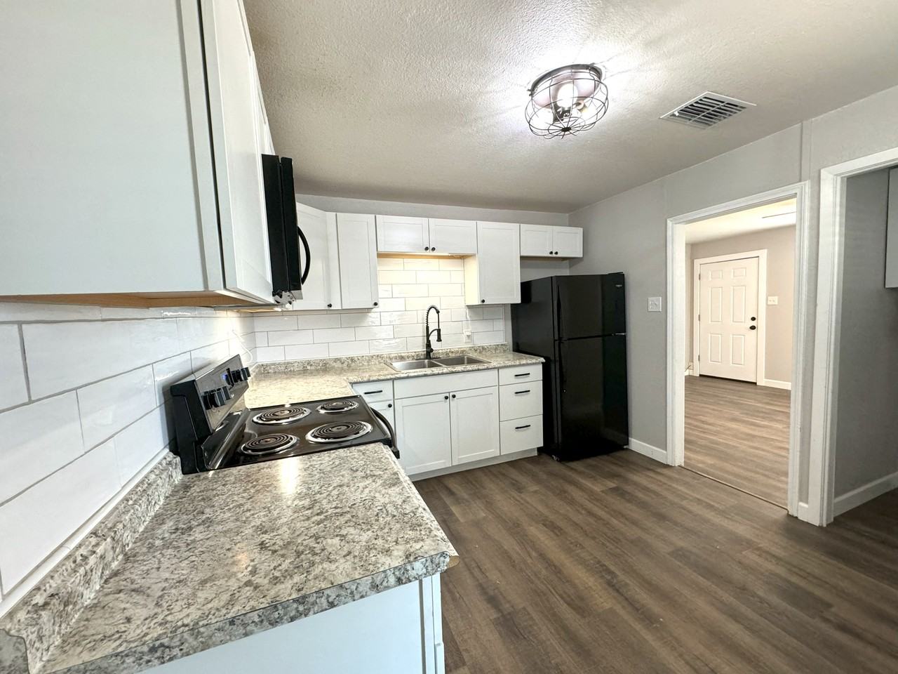 2008 W Washington Ave #NA - Photo 7 of 20