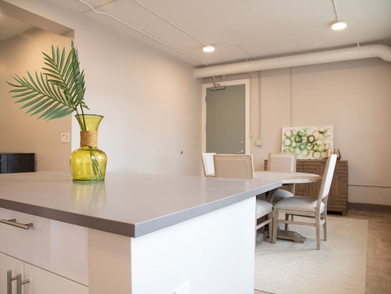 The Marine Residence - Photo 6 of 50