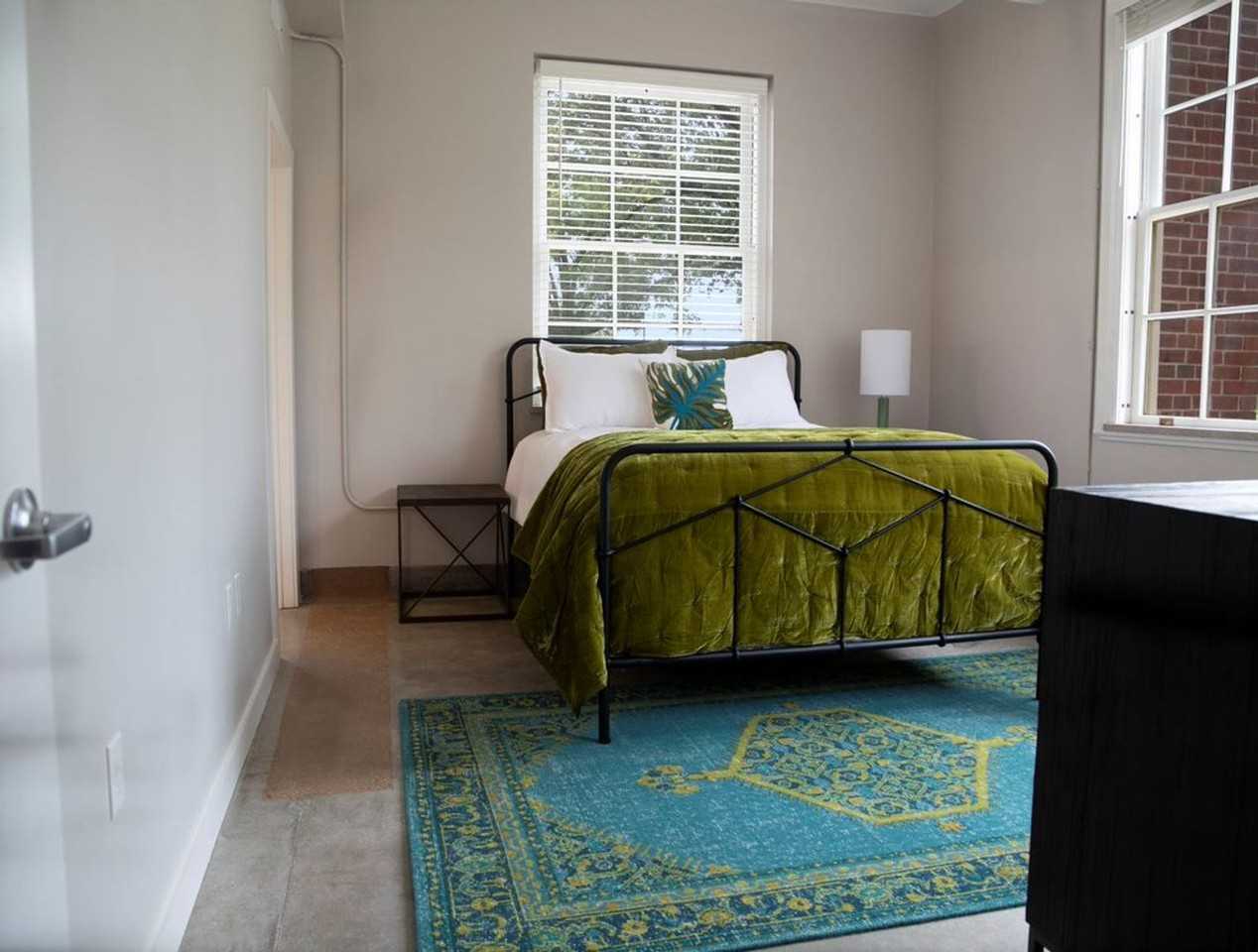 The Marine Residence - Photo 7 of 50