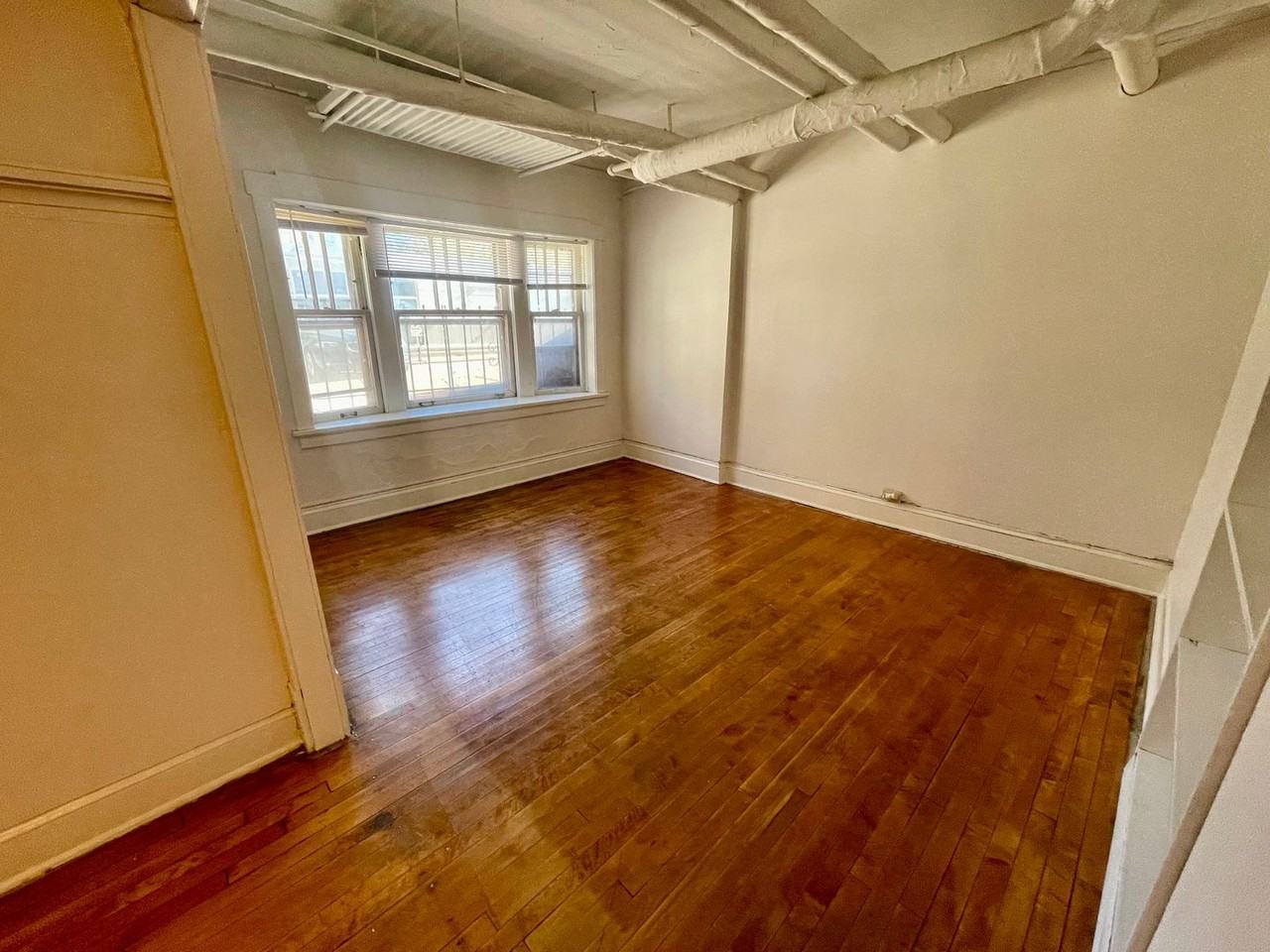 913 E Juneau Ave. - Photo 3 of 18