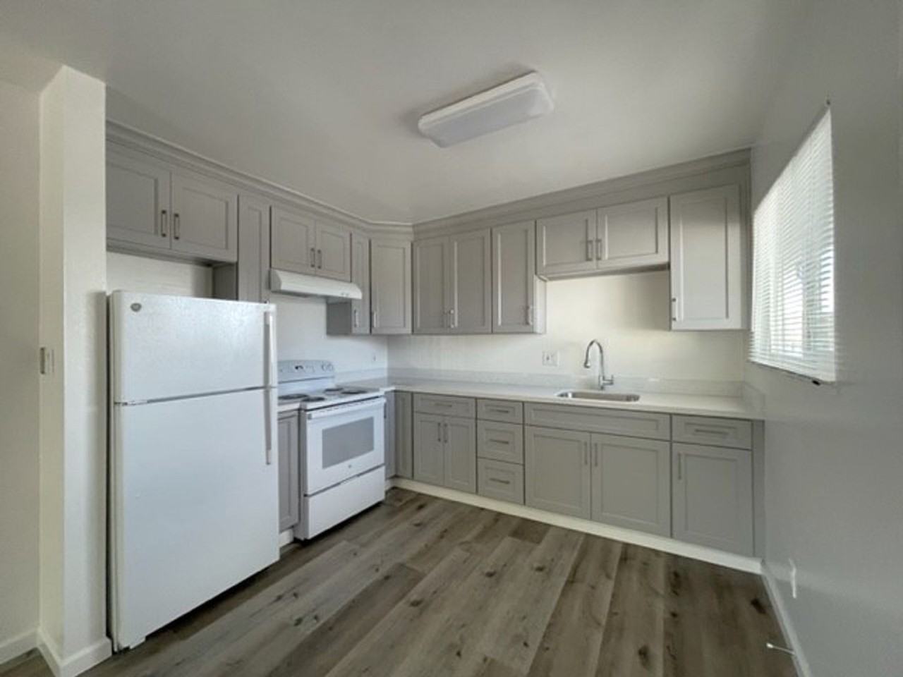 1508 Parker St #D - Photo 2 of 12