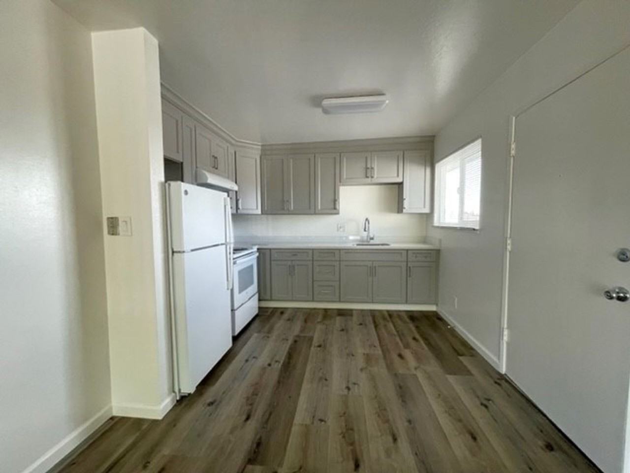 1508 Parker St #D - Photo 3 of 12