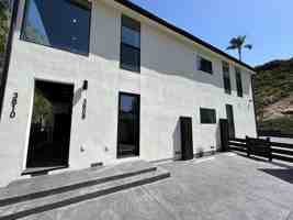 featured image of 3810 Marron St