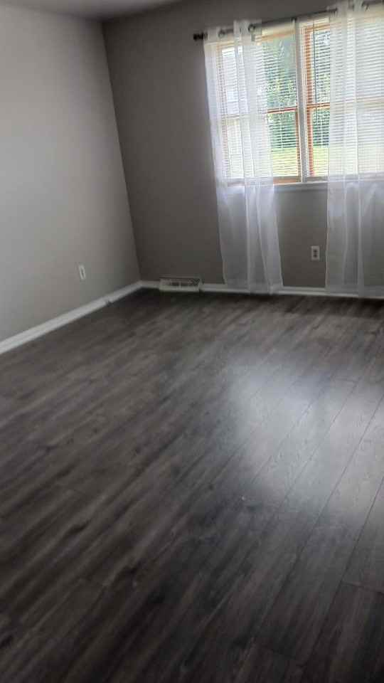 550 6th St - Photo 2 of 18