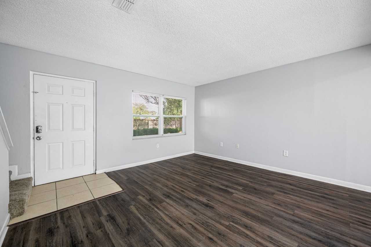 Himes Townhomes - Photo 2 of 28