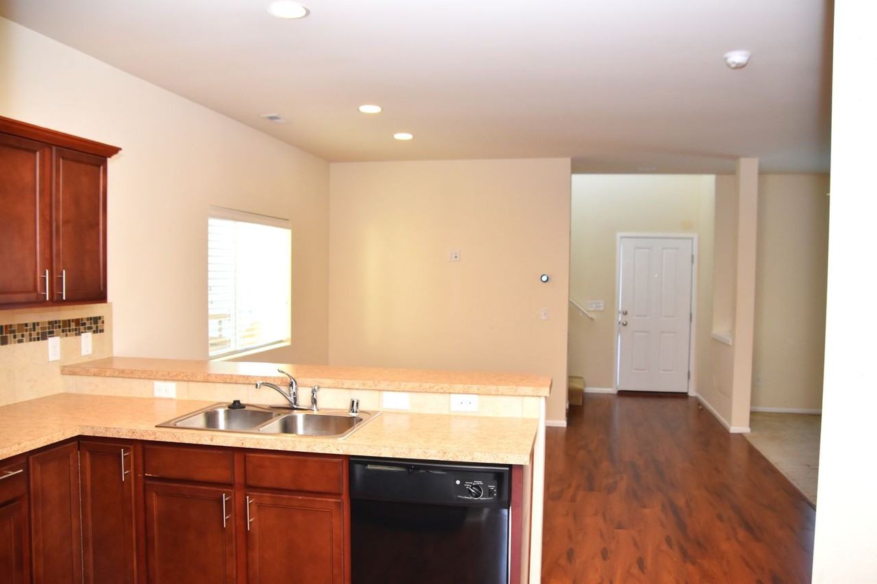 18034 16th Avenue Ct E - Photo 5 of 23