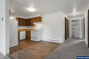 featured image of 2634 S 7th St