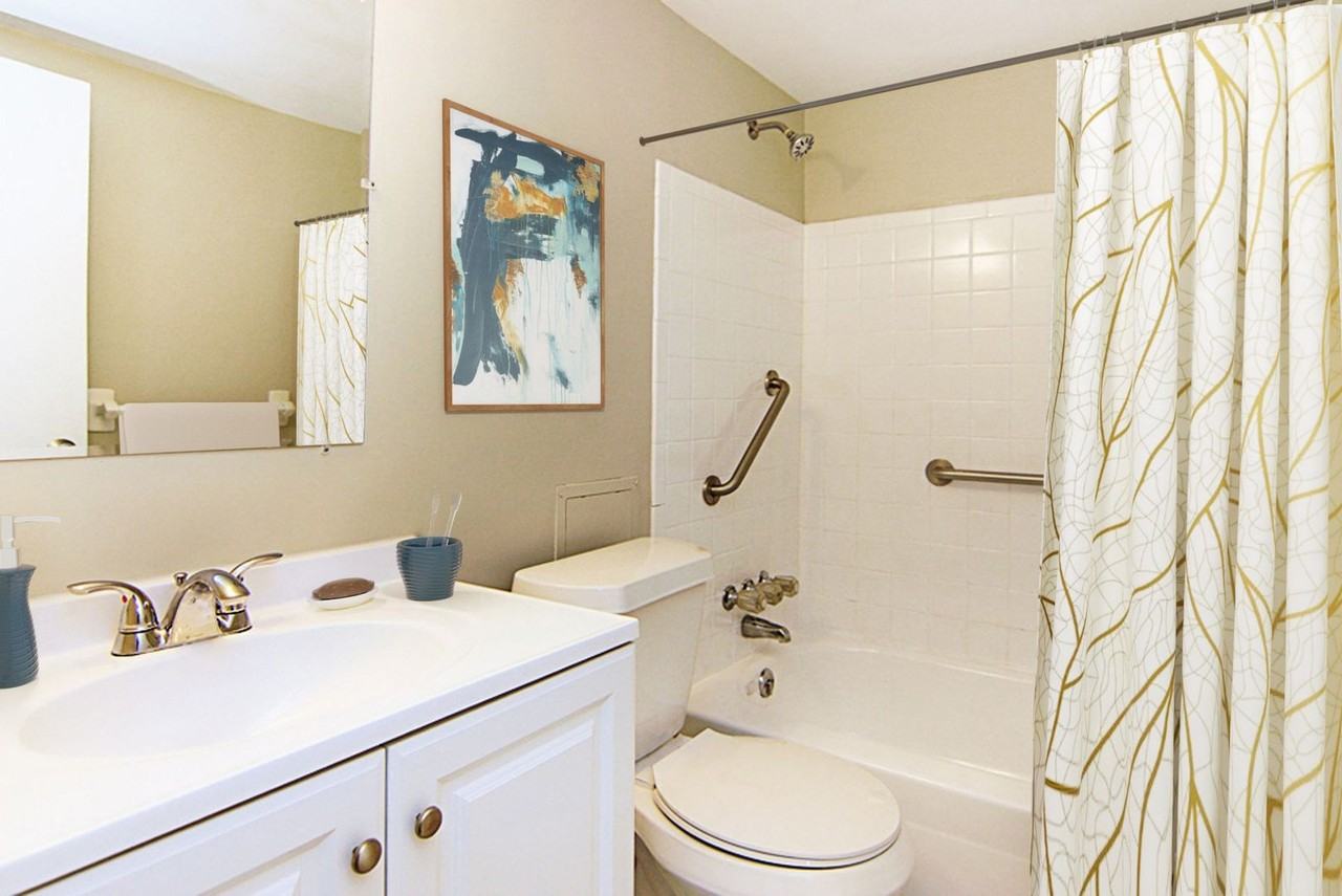 1 & 2 Bedrooms at Clearwater Apartments – Comfort & Convenience in Reading! - Photo 6 of 9
