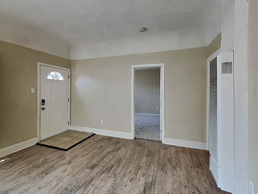 24411 15th Ave S - Photo 3 of 6