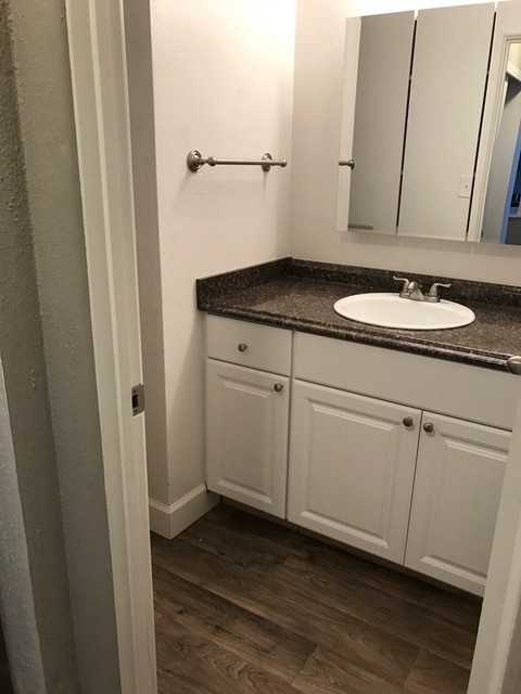 Large Spacious 1 & 2 Bedroom Apartments - Photo 3 of 6