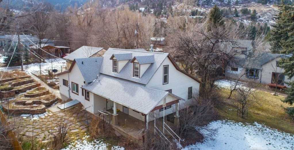 642 University Ave - Photo 2 of 23