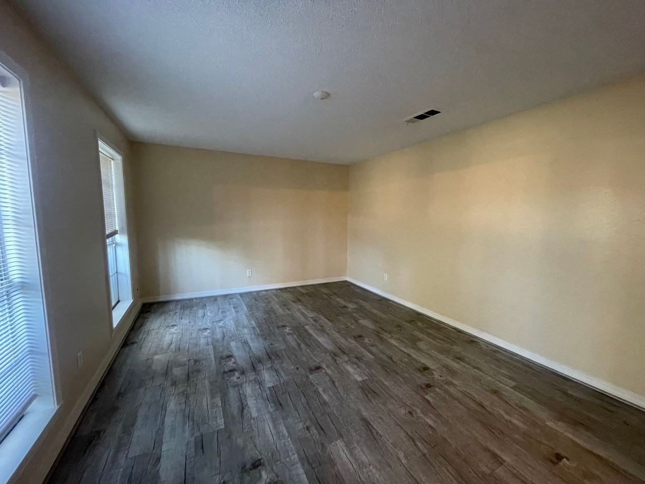 3829 Pines Road - Photo 4 of 20