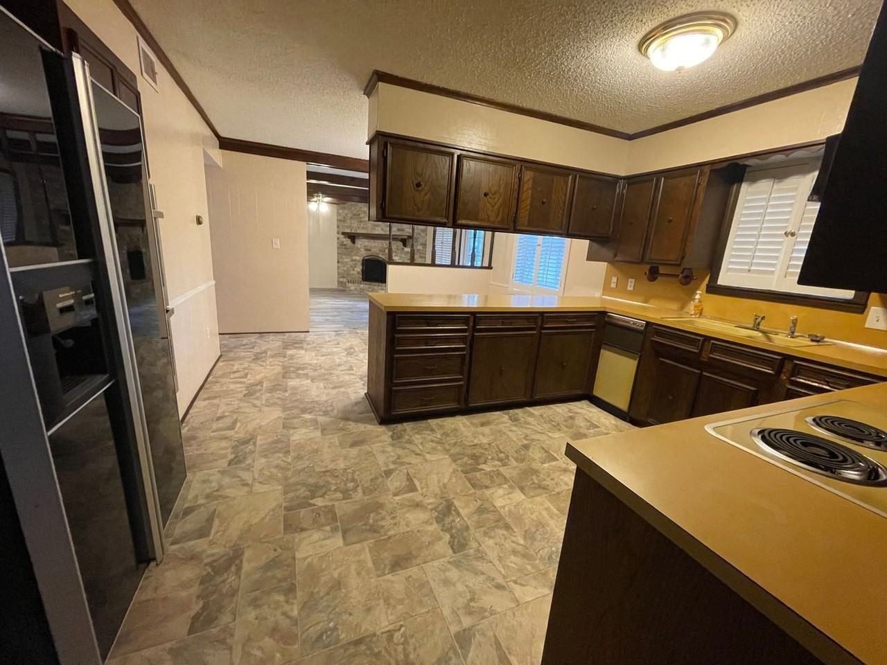 3829 Pines Road - Photo 6 of 20