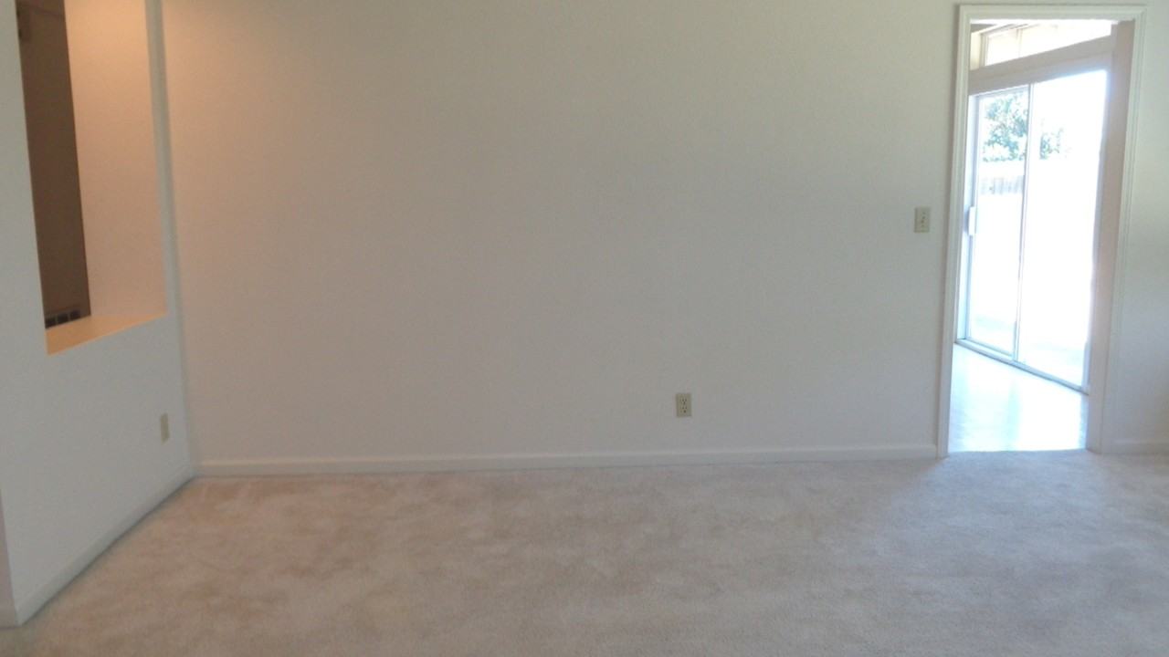 1375 Jamie Dr - Photo 5 of 15