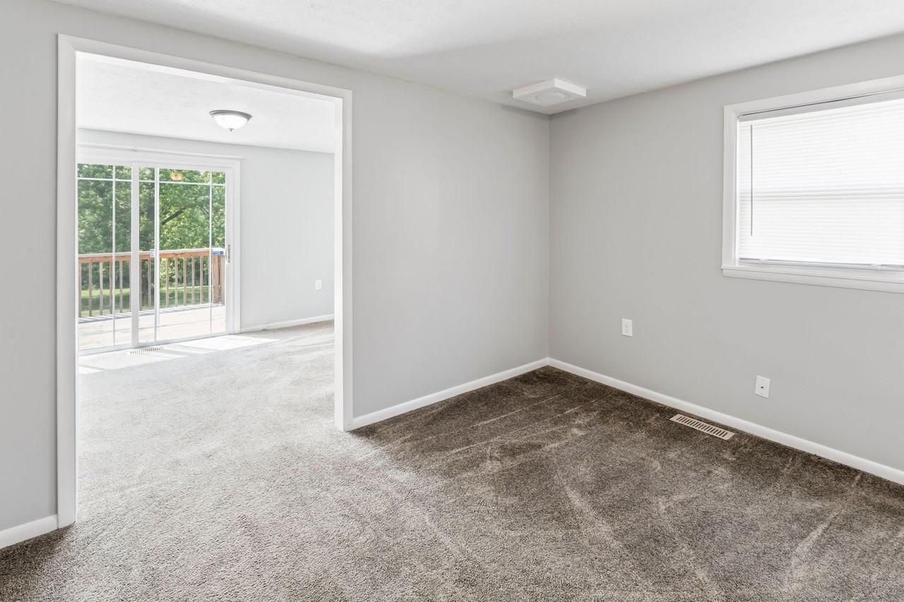 1749 Kepley Rd - Photo 4 of 13