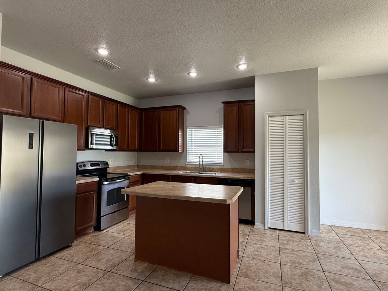 368 Conch Key Way - Photo 4 of 14