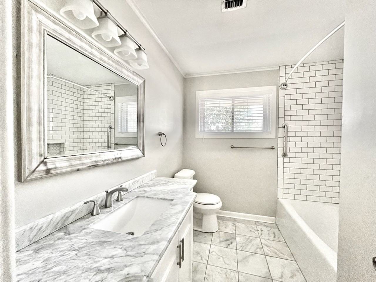 2405 Pemberton Ave - Photo 2 of 20