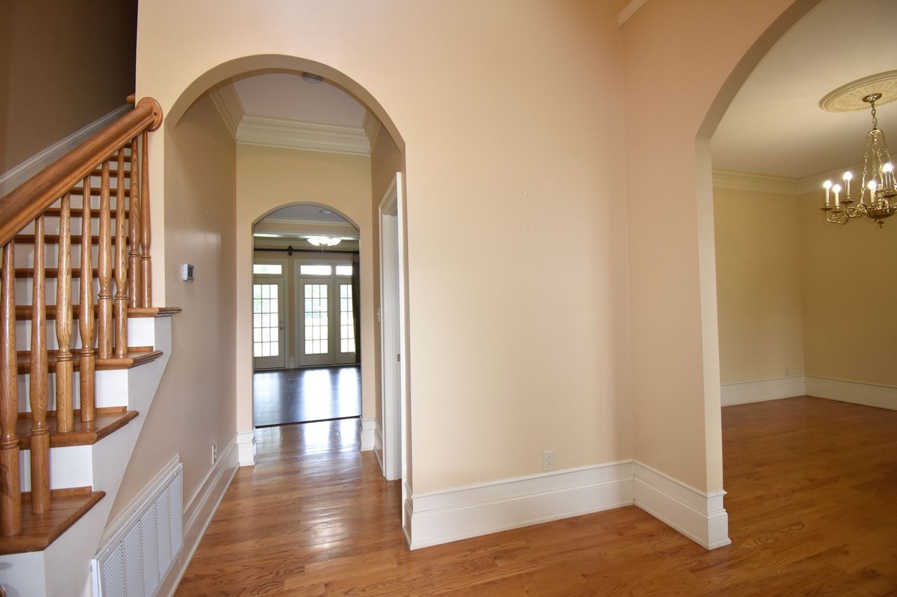 1408 Four Wood Dr - Photo 2 of 40