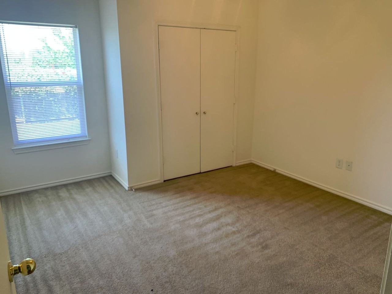 3020 Clydesdale Way - Photo 3 of 10