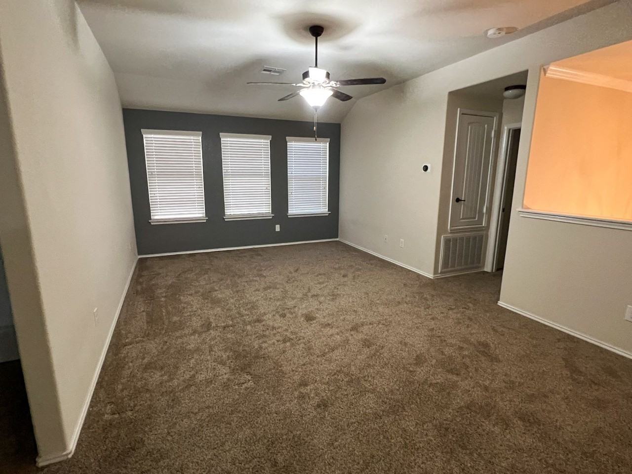 326 Briar Park Drive - Photo 6 of 12