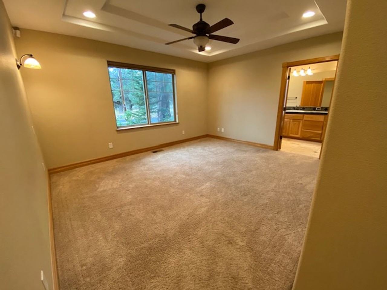 1171 E Cascade Ave - Photo 6 of 12
