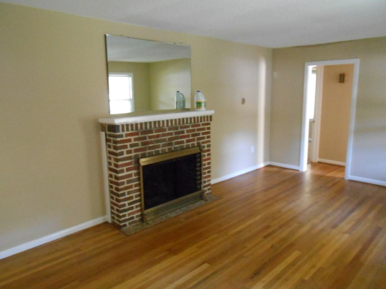 102 Wheeler Dr - Photo 6 of 16