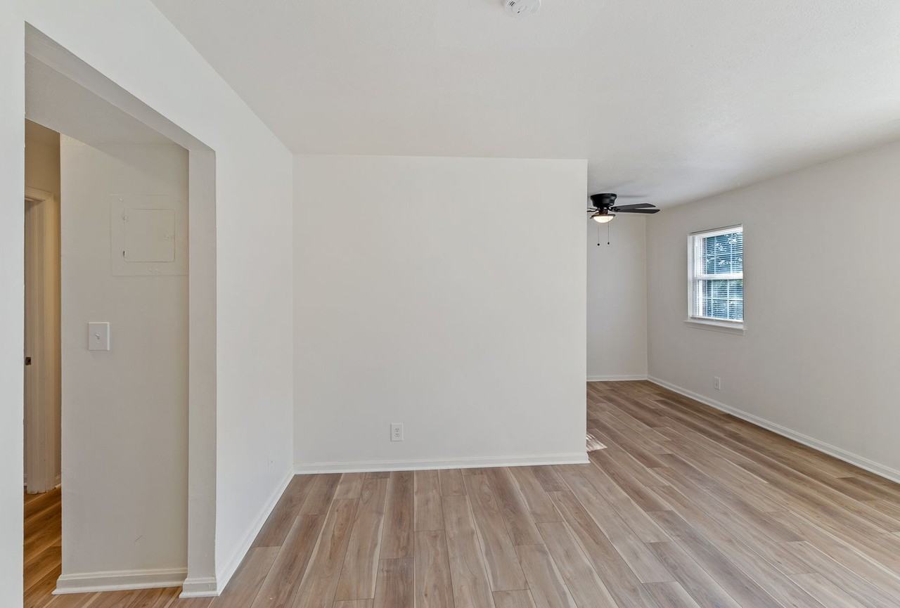 Foreman Apartments - Photo 7 of 50