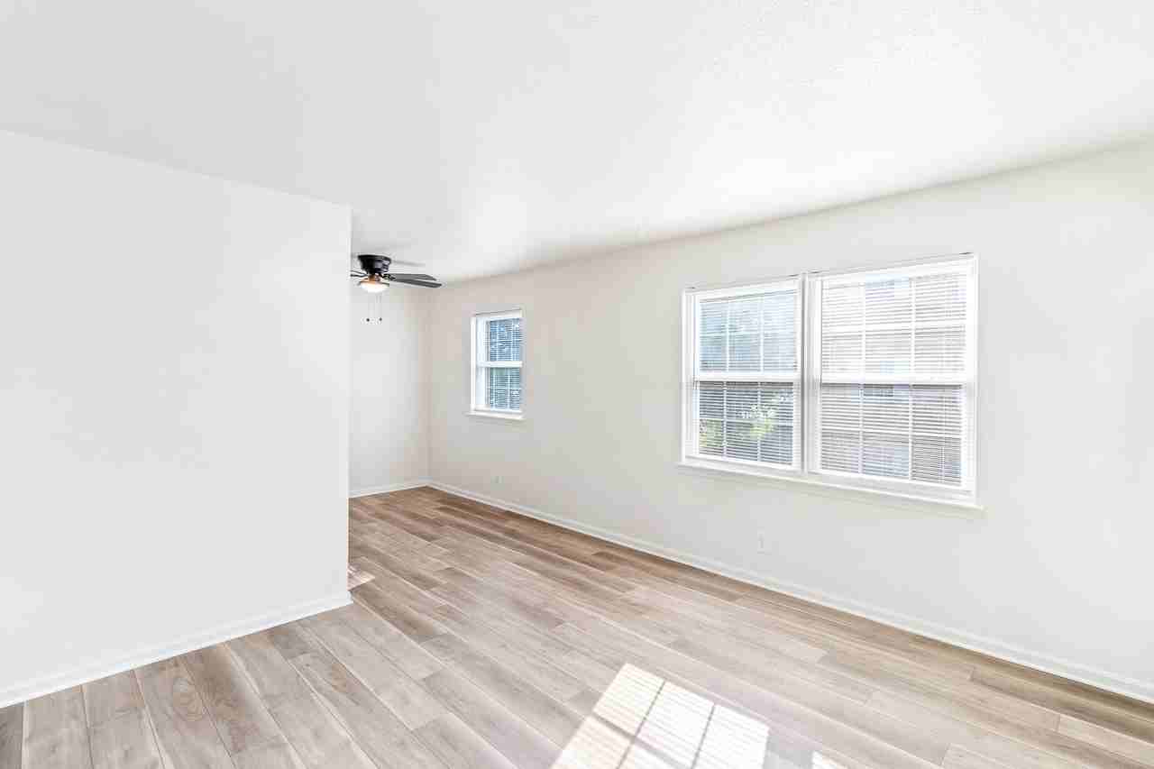 4124 Foreman Ln - Photo 2 of 16